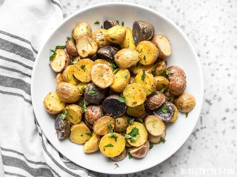 Rosemary Roasted Potatoes are an easy, flexible, and DELICIOUS side dish that can be paired with just about any meal. Keep this go-to recipe handy! Budgetbytes.com