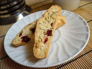 Apricot Almond Biscotti - Sunnyside Cook