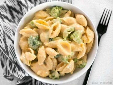 Broccoli shells n' cheese is a classic American dish that goes well along side any meal, or as a hearty side dish. 100% real, 100% homemade. BudgetBytes.com