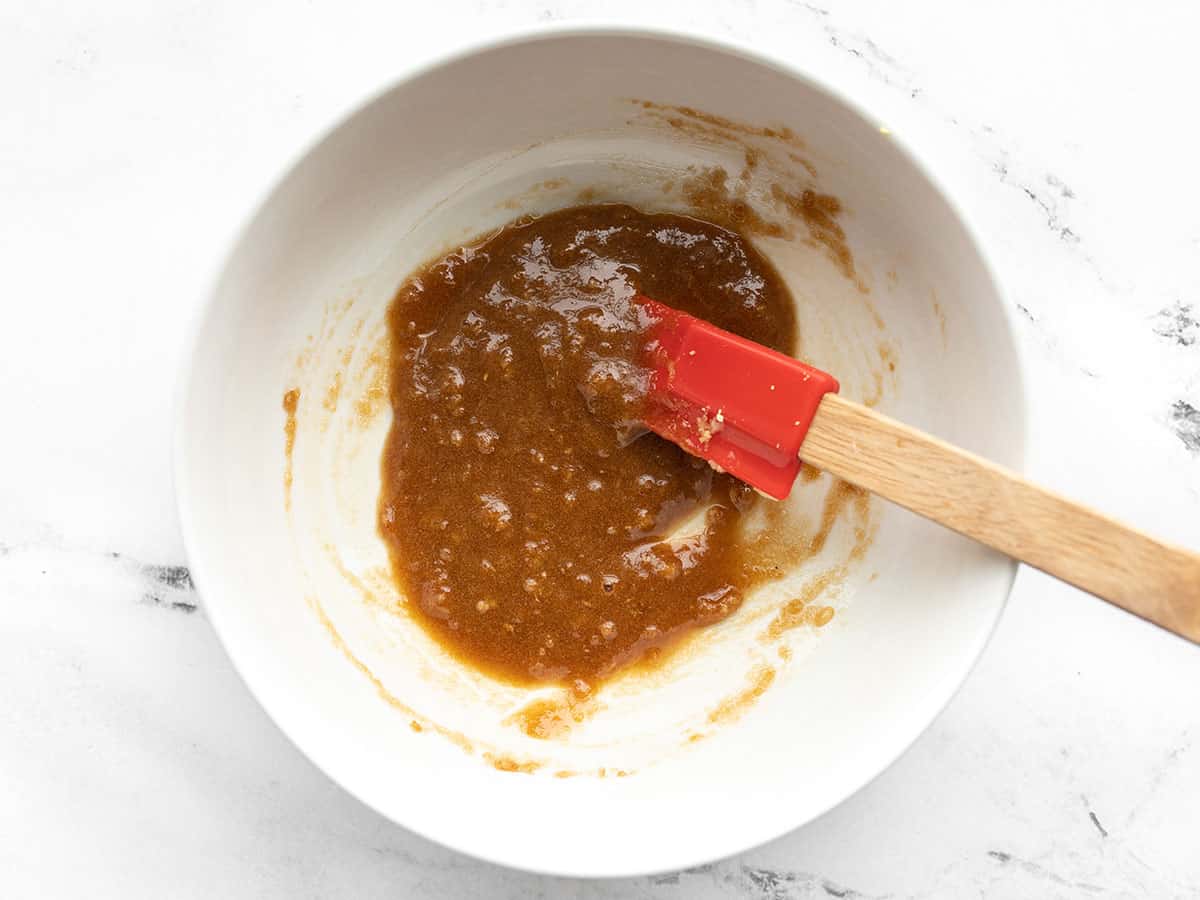 mixed ginger glaze in the bowl with a spatula
