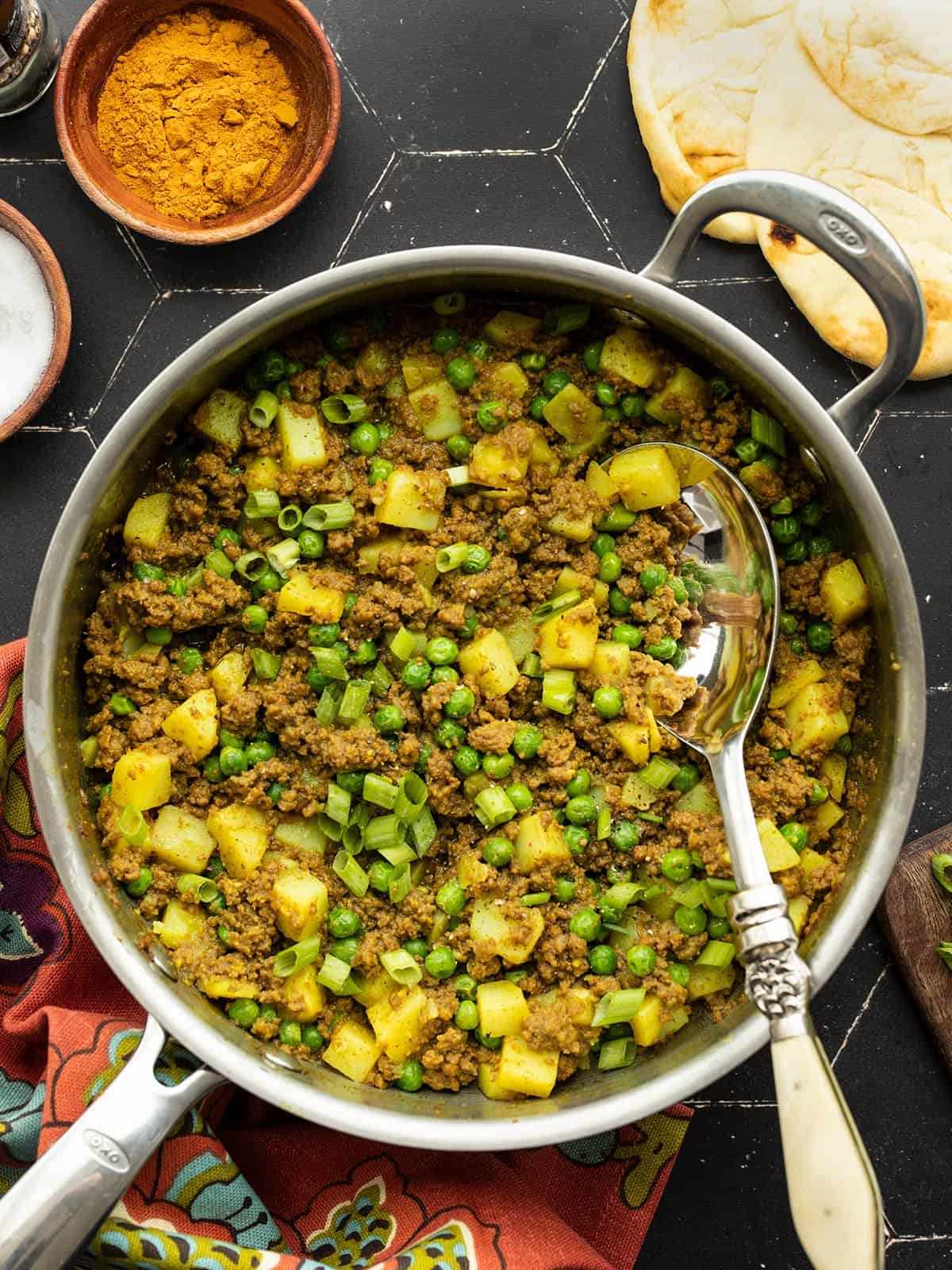 Minced or Ground Beef and Onion Pie 