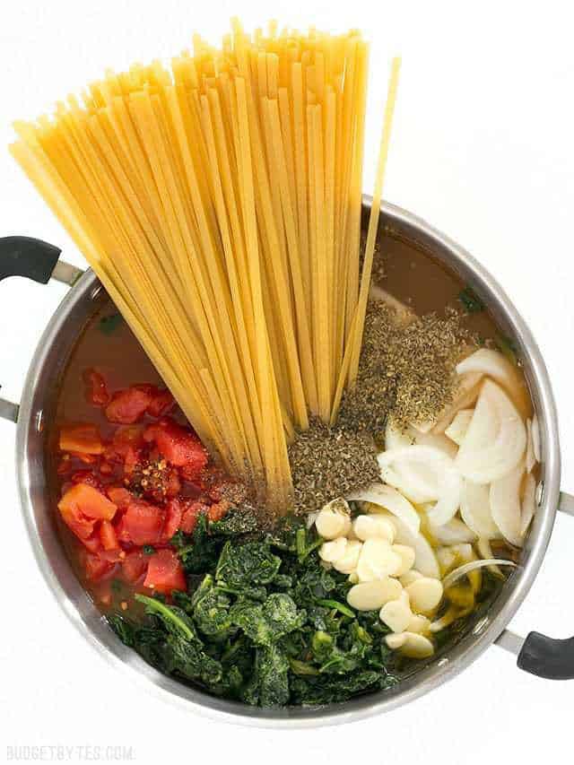 Top view of all the ingredients for the Italian Wonderpot in the pot 