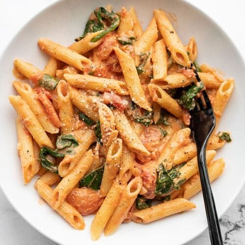 Creamy Tomato and Spinach Pasta 