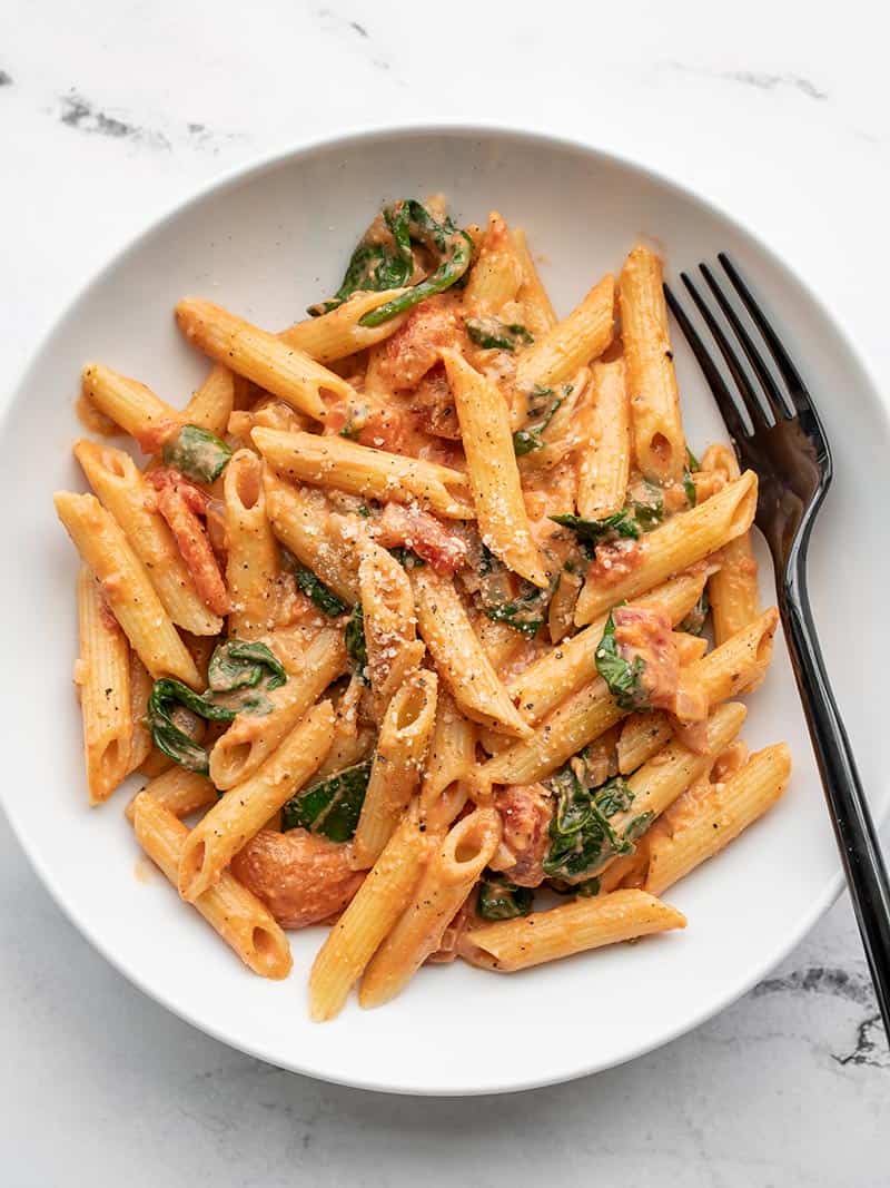 One Pan Creamy Tomato Pasta - Dishing Out Health