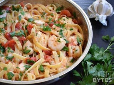 Spicy Shrimp & Tomato Pasta