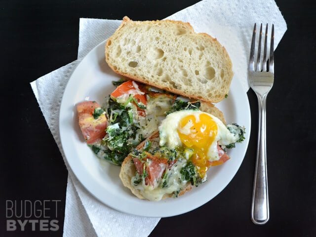 Gebackene Eier mit Spinat und Tomaten | Never thought about that