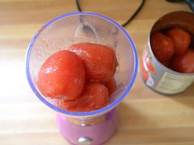 Tomatoes in blender 