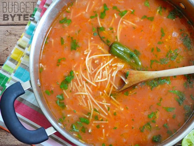 Top view of a finished pot of Sopa de Fideo