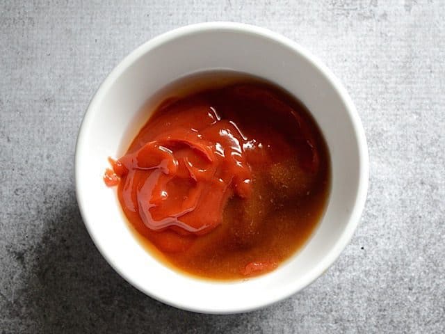 Tomato Glaze in small bowl 