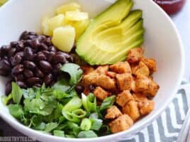 Sweet n Spicy Chicken Bowls - BudgetBytes.com