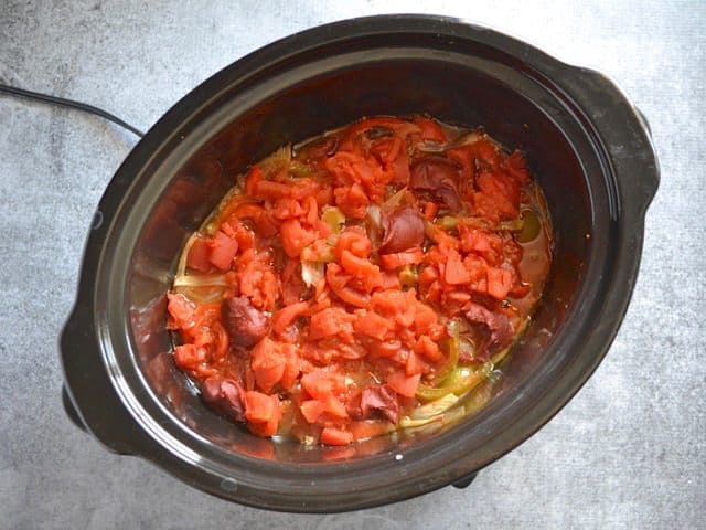 Cooked Chicken Ropa Vieja in slow cooker 