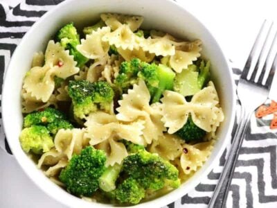 This insanely simple dinner "cheat" is ready in minutes and will keep you full for hours. Bowties and Broccoli is my go-to lazy weeknight dinner. BudgetBytes.com