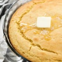 Toss that boxed mix and make this fast and Easy Homemade Cornbread, which makes a great side dish for breakfast, lunch, or dinner! Budgetbytes.com