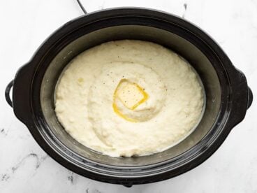 https://www.budgetbytes.com/wp-content/uploads/2015/12/Slow-Cooker-Mashed-Potatoes-with-butter-368x276.jpg