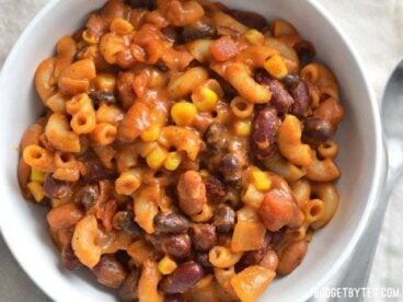 Cheesy Vegetarian Chili Mac - BudgetBytes.com