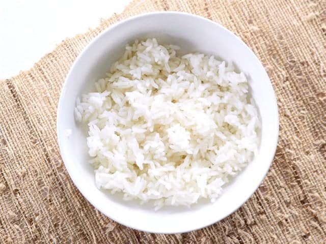 Cooked rice in a bowl