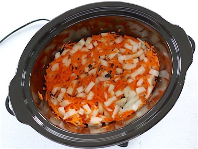 Onion, Garlic and Carrot in Slow Cooker