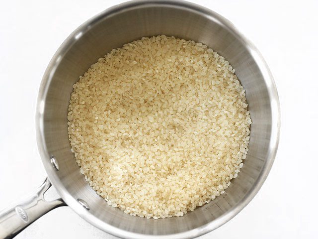 Short Grain Rice in a Pot