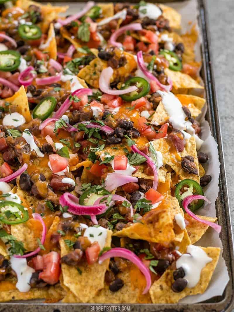 https://www.budgetbytes.com/wp-content/uploads/2017/04/Spicy-Baked-Black-Bean-Nachos-V2.jpg