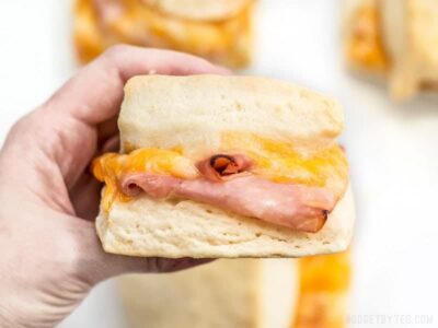 These Ham and Cheese Biscuits are a super indulgent, yet super easy treat for your weekend breakfast or to serve guests. BudgetBytes.com