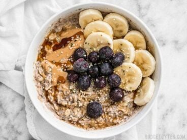 No Sugar Added Blueberry Almond Overnight Oats - Budget Bytes