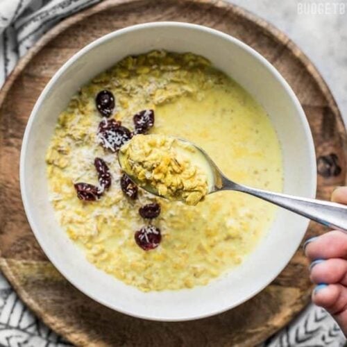 Earthy, slightly sweet, and full of aromatic spices, these Golden Milk Overnight Oats will be your new favorite make ahead summer breakfast!