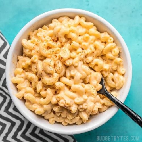 Rich and Creamy Rice Cooker Mac and Cheese in a Bowl