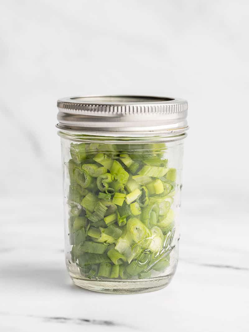 https://www.budgetbytes.com/wp-content/uploads/2020/04/How-to-Freeze-Green-Onion-in-Jar-V3.jpg