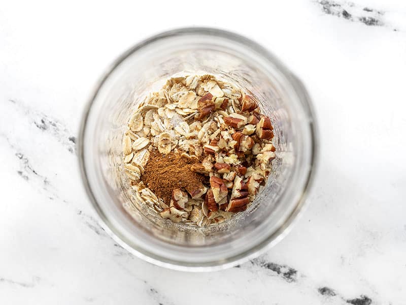 Pumpkin pie overnight oats dry ingredients in jar