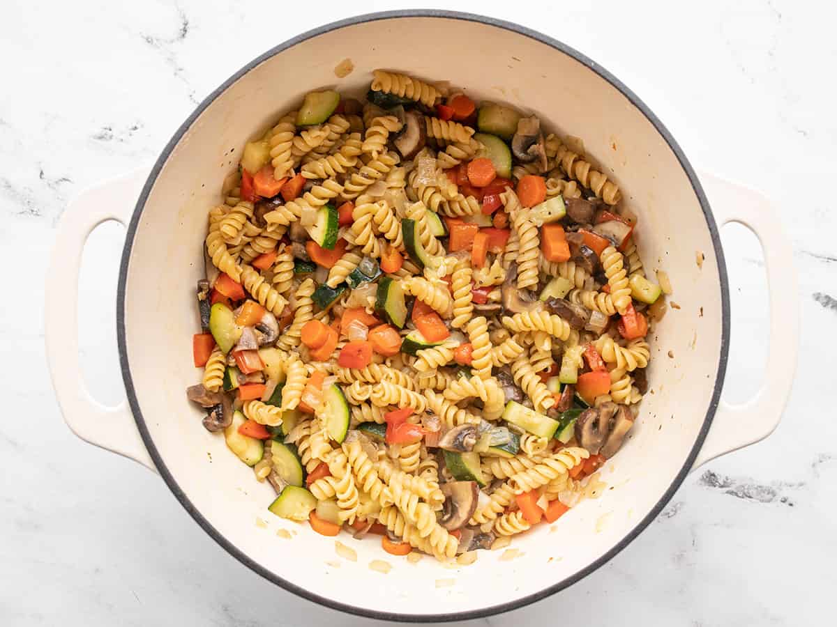 Cooked pasta and vegetables in the pot