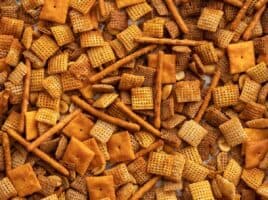 https://www.budgetbytes.com/wp-content/uploads/2021/10/Spicy-Chex-Mix-close-268x200.jpg