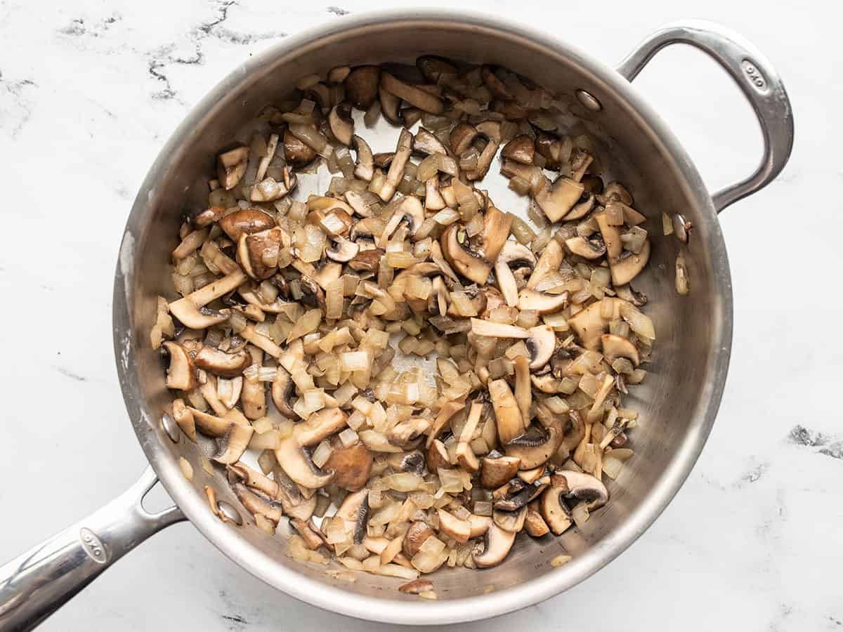 Sautéed mushrooms in the skillet