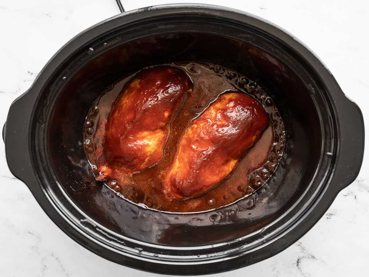 Cooked chicken in the slow cooker.