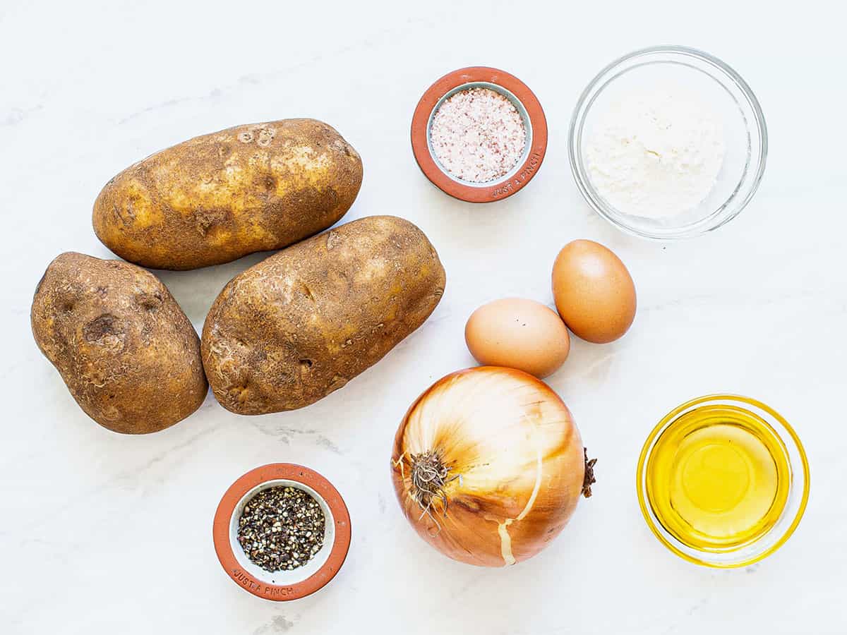 Ingredients for potato pancakes.