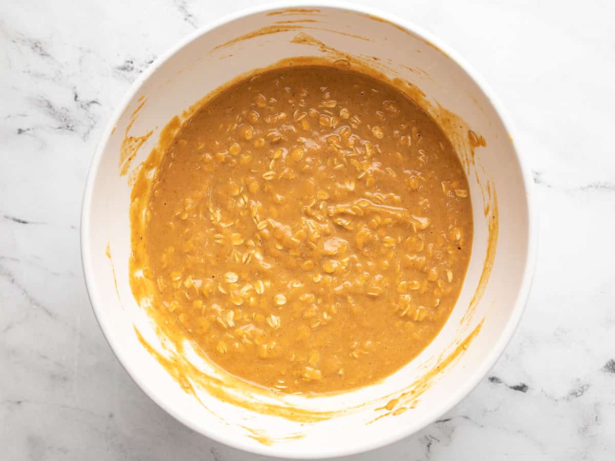 Final pumpkin oatmeal mixture mixed together in the bowl.