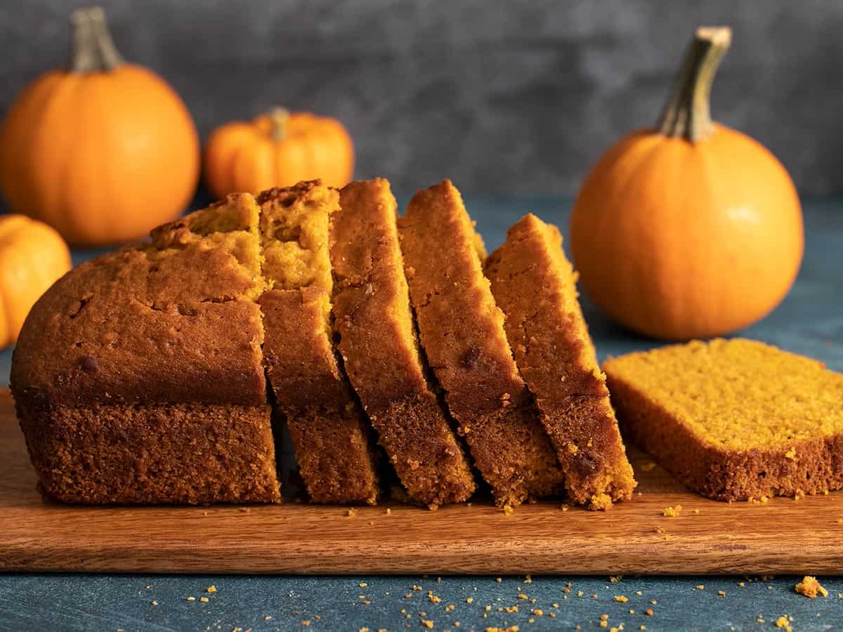 Side shot of sliced pumpkin bread.