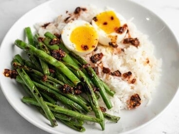 Blistered green bean rice bowl.