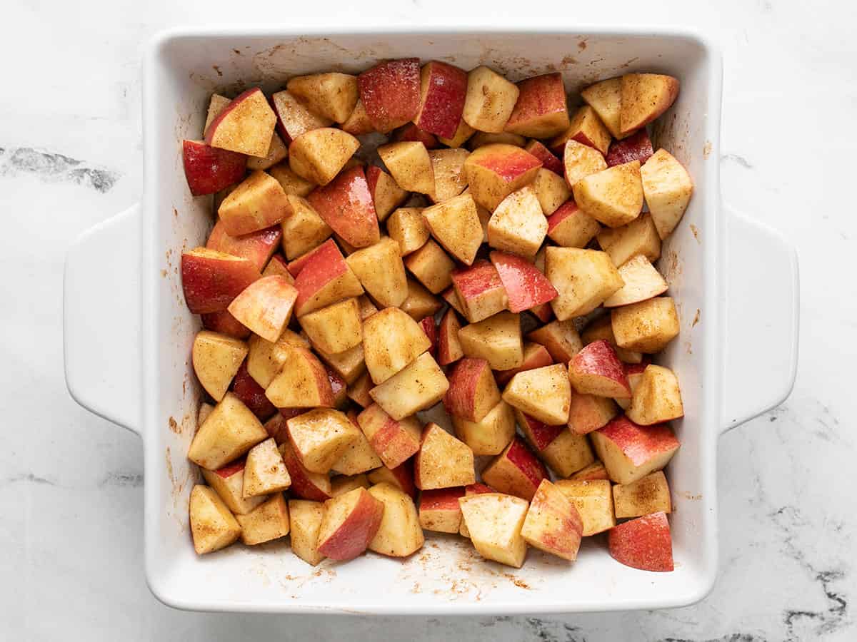 Baked apples in the casserole dish.