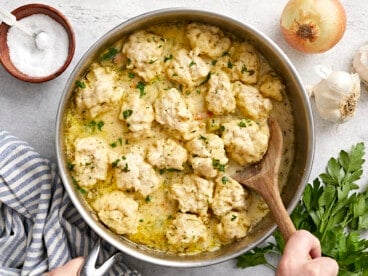 https://www.budgetbytes.com/wp-content/uploads/2023/09/Chicken-and-Dumplings-Spoon-368x276.jpg