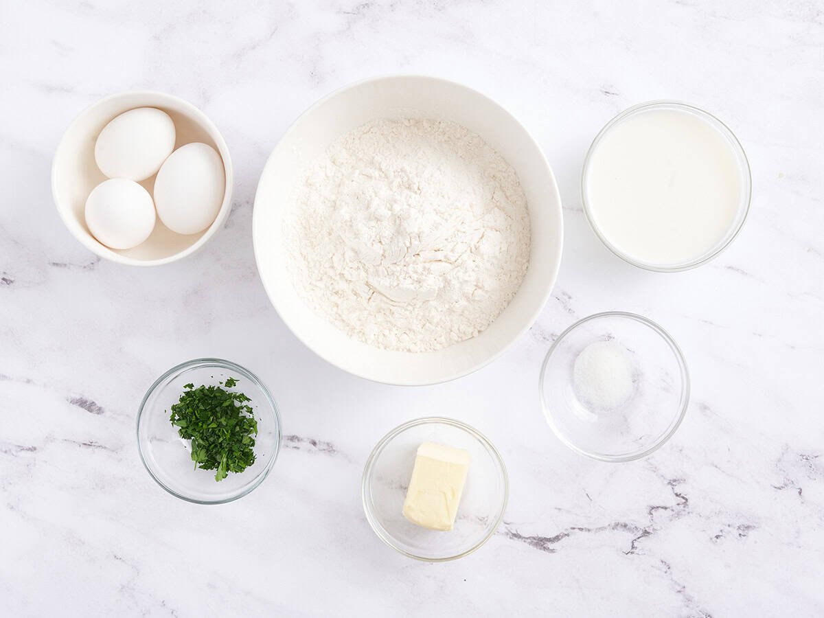 The ingredients to make Spaetzle.