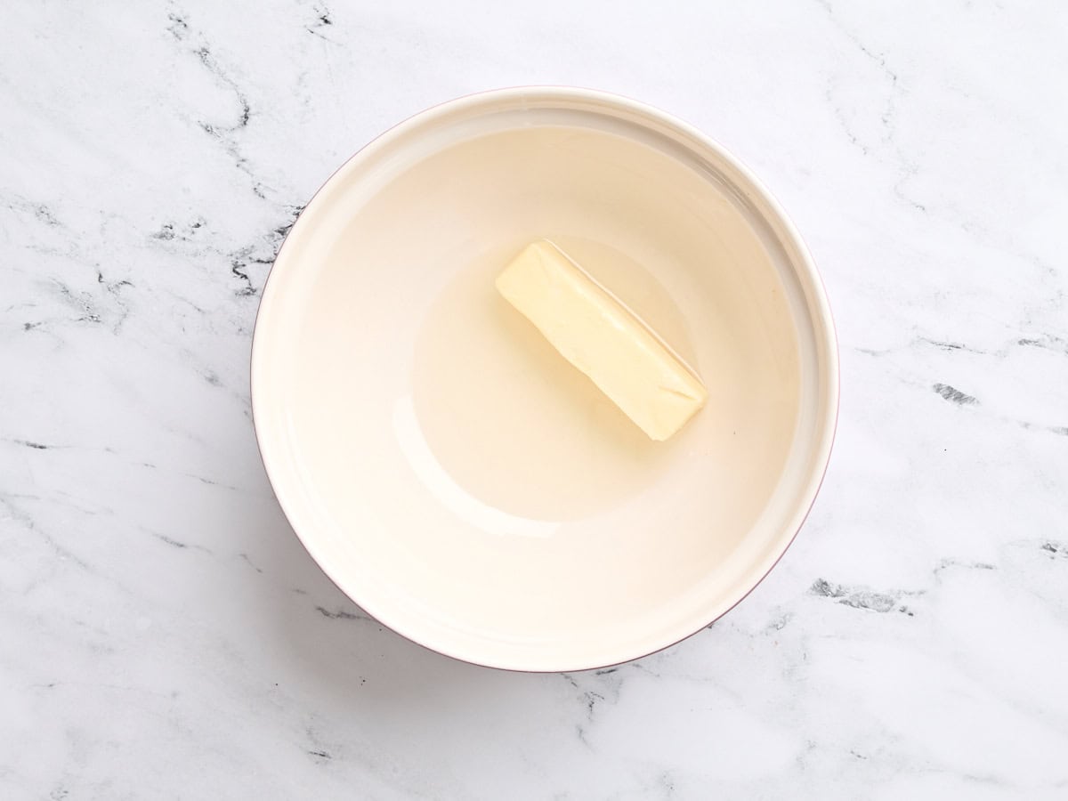 Butter and oil in a mixing bowl.