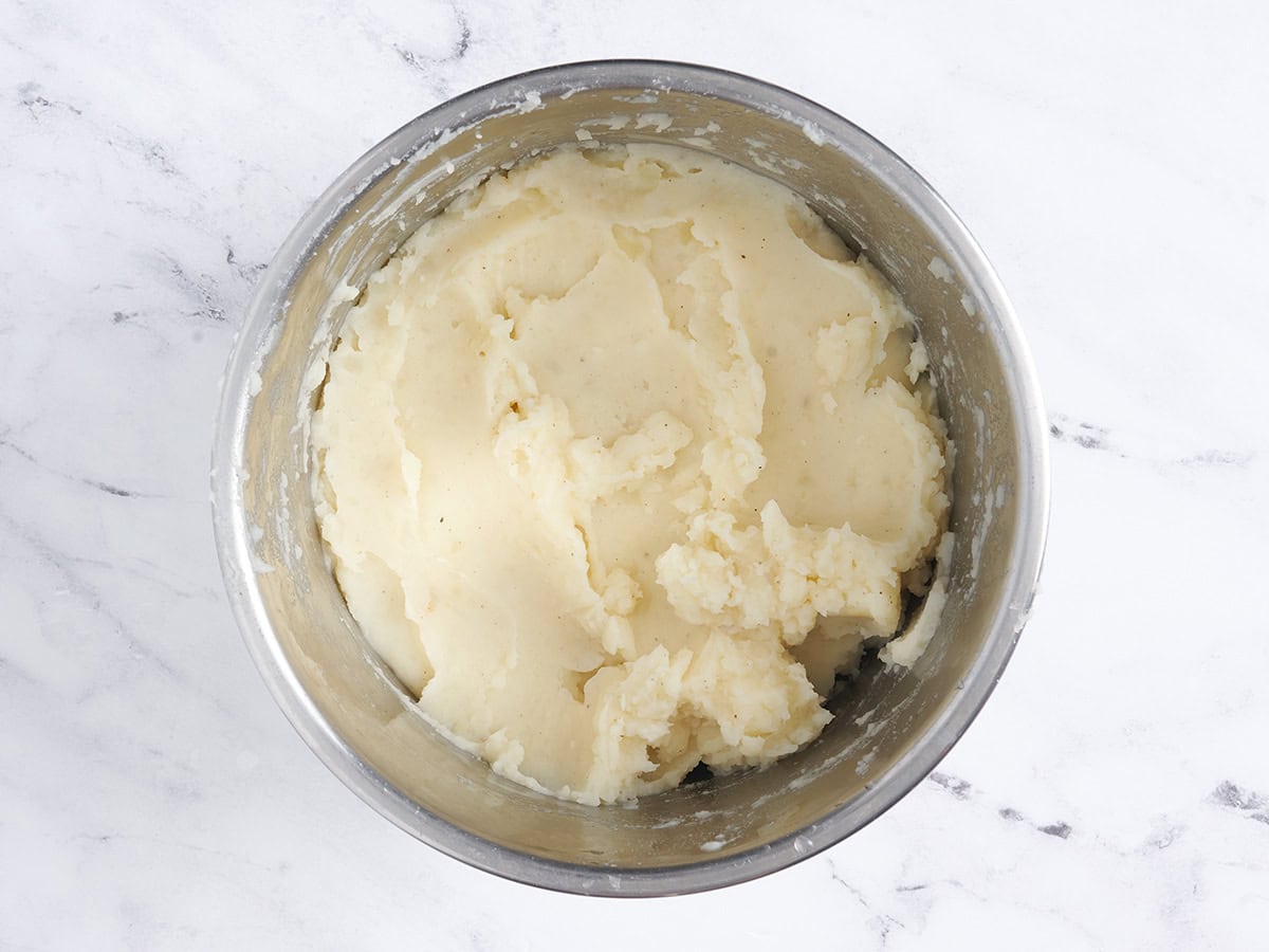 Finished instant pot cooked potatoes after mashing.