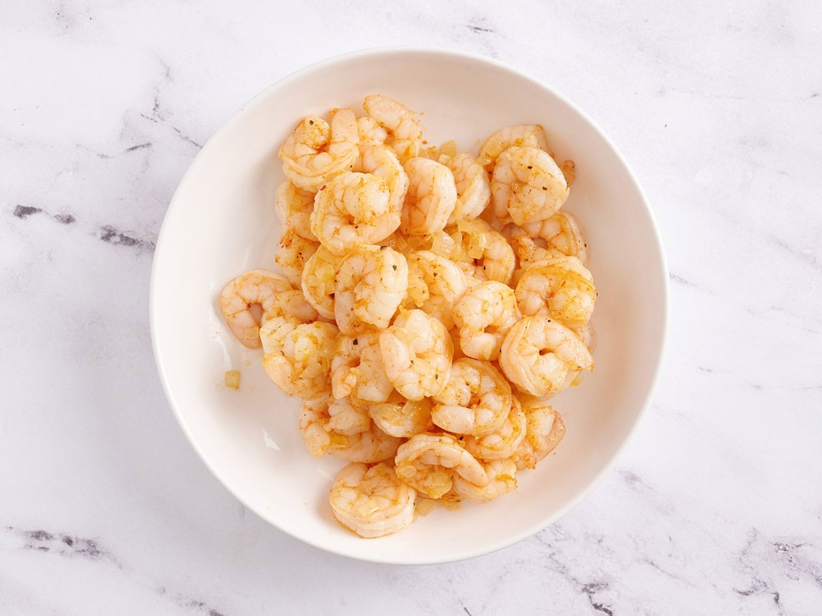 Garlic shrimp in a bowl.